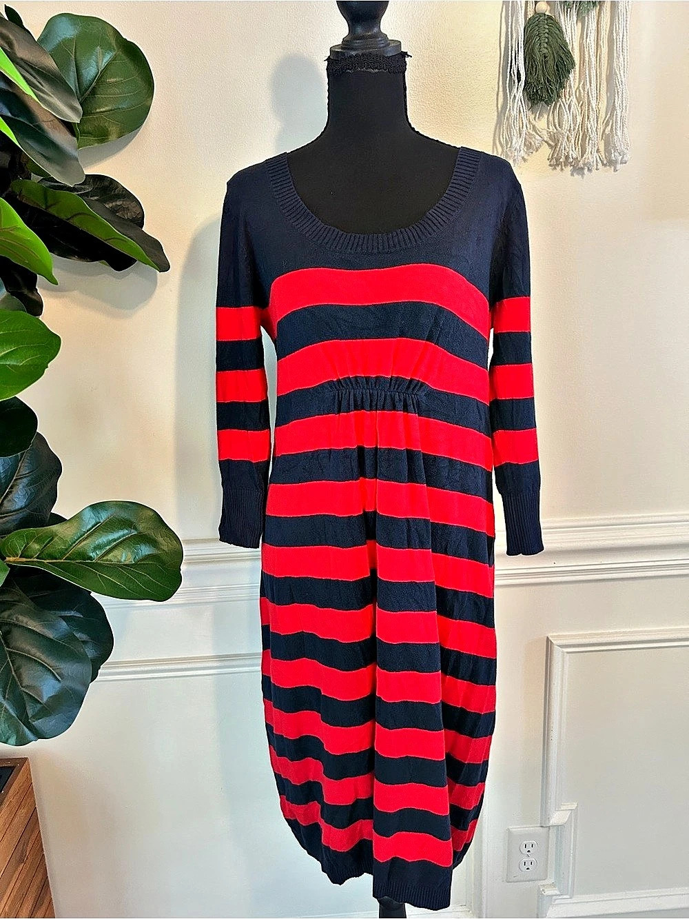 Old Navy Striped Long Sleeve Maternity Dress